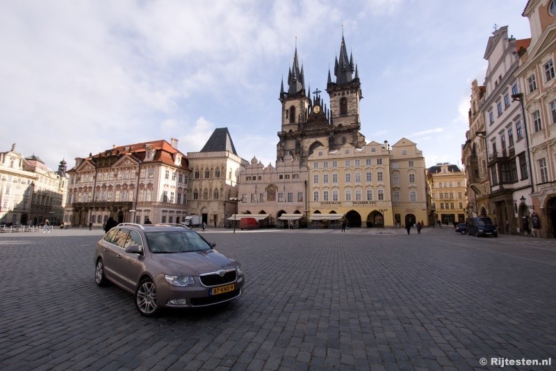 Skoda Superb Combi 1.8 TSI DSG Elegance