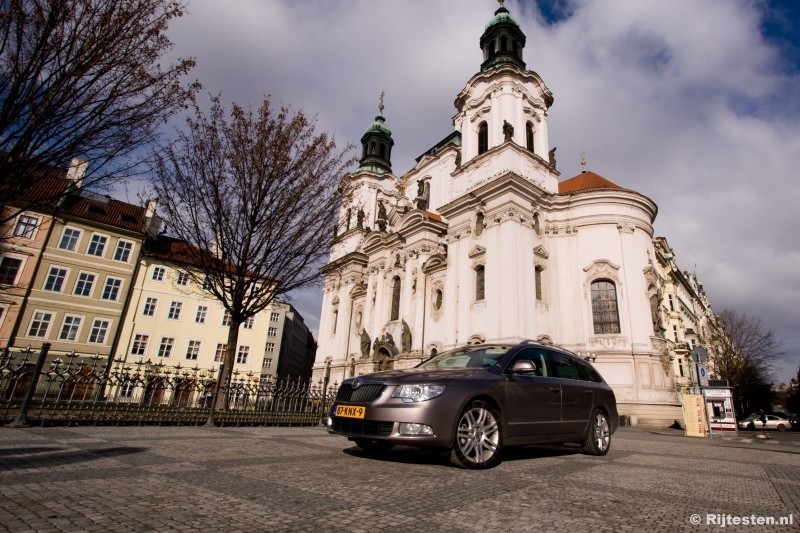 Skoda Superb Combi 1.8 TSI DSG Elegance