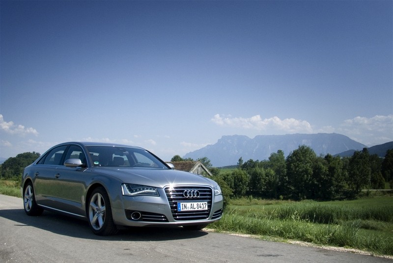 Audi A8L 6.3 W12 quattro 