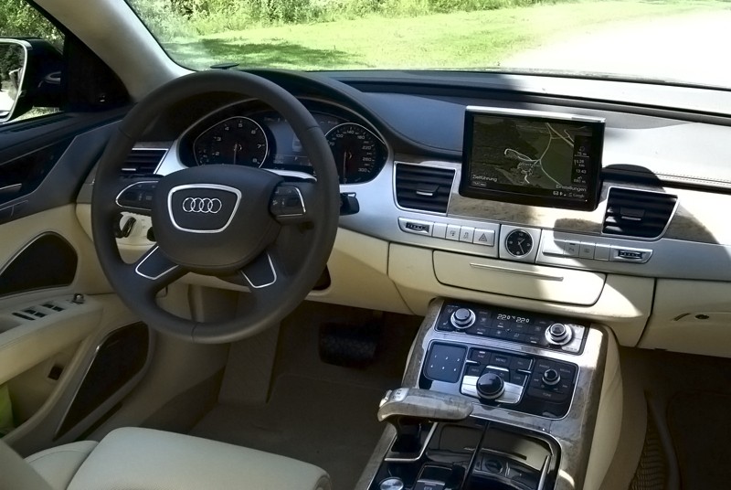 Audi A8L 6.3 W12 quattro 