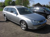 Ford Mondeo Wagon 1.8i-16V Platinum