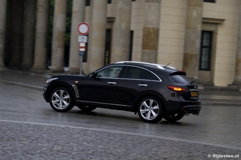 Infiniti FX 30d S Premium