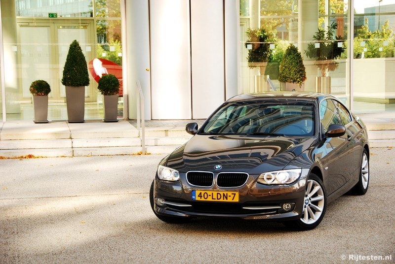 BMW 3 Serie Coupé 320i Corporate Lease High Executive