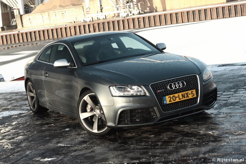 Audi RS 5 Coupé 4.2 FSI quattro  