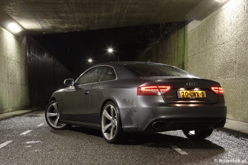 Audi RS 5 Coupé 4.2 FSI quattro  