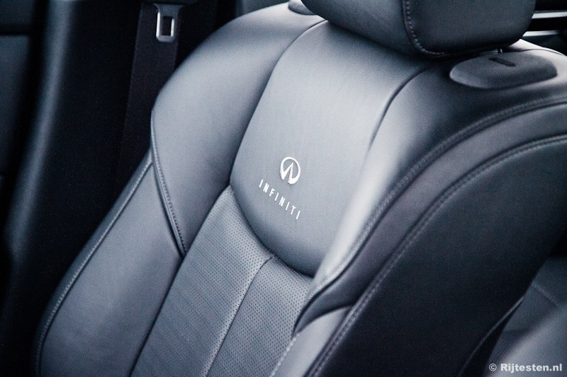 Infiniti M37S  Premium