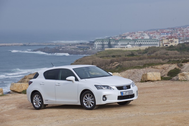 Lexus CT 200h  