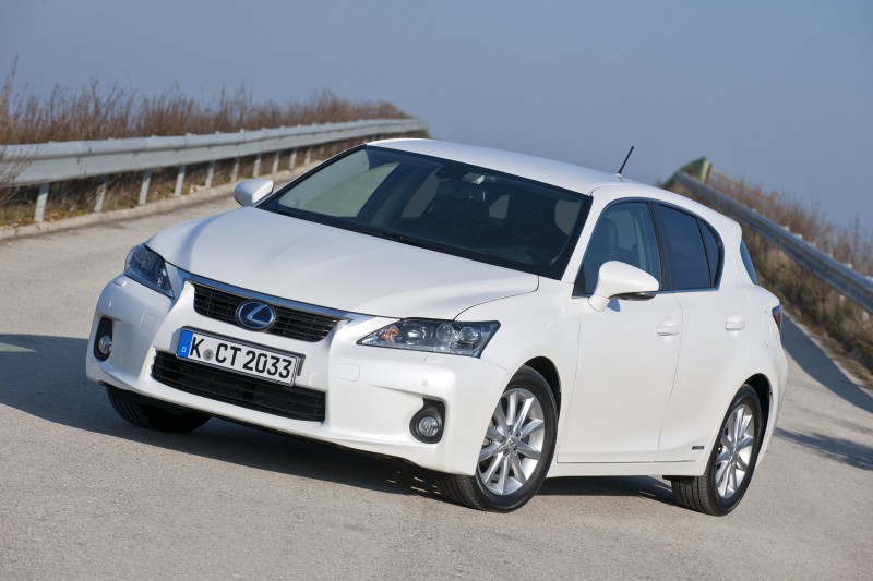 Lexus CT 200h  