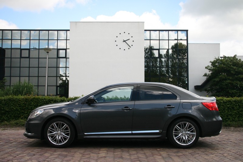 Suzuki Kizashi 2.4 Sport