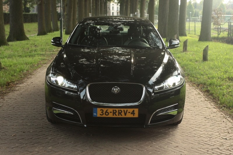 Jaguar XF 2.2D 