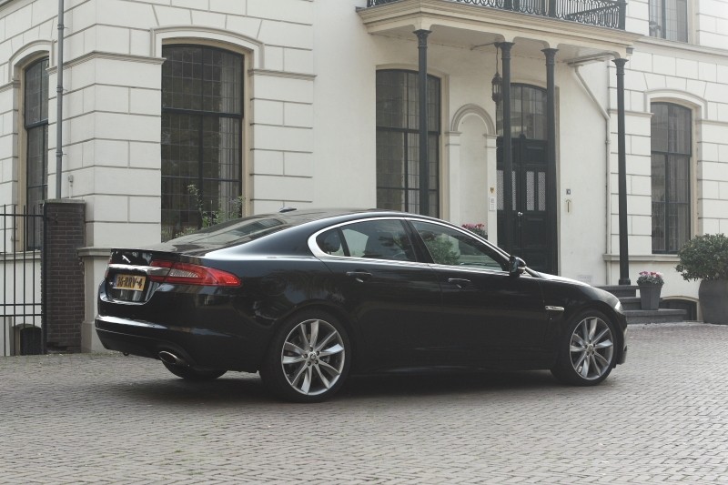 Jaguar XF 2.2D 