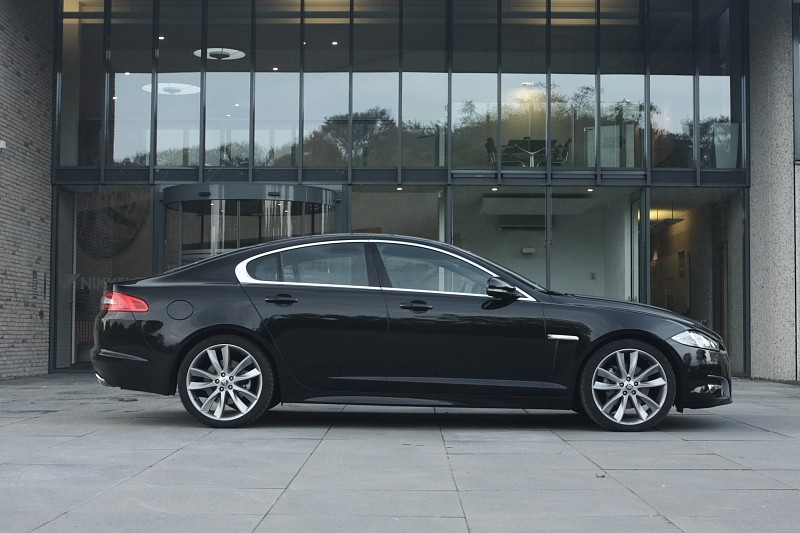 Jaguar XF 2.2D 