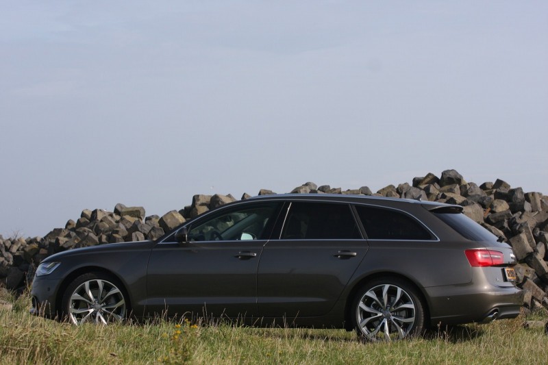 Audi A6 Avant 3.0 TDI quattro Pro Line +