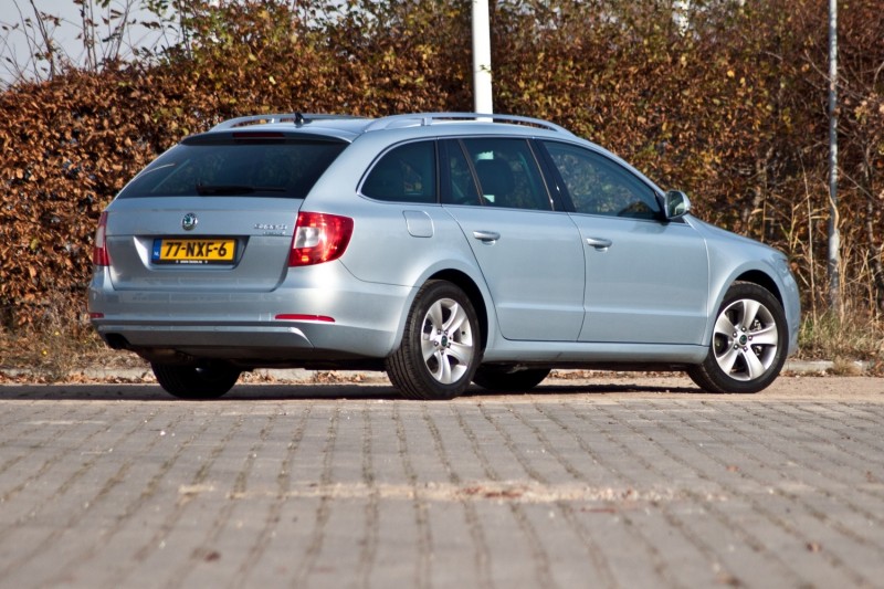 Skoda Superb Combi Greenline 1.6 TDI Business Line