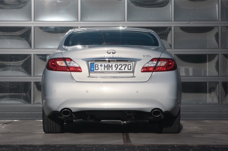 Infiniti M35h  GT Premium