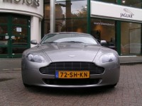 Aston Martin V8 Vantage  