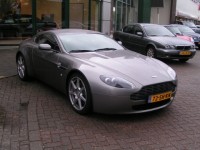 Aston Martin V8 Vantage  