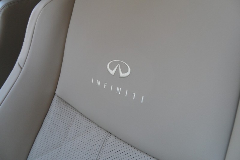 Infiniti FX 30d S Premium