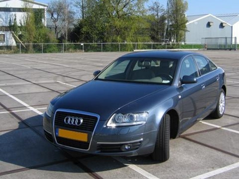 Audi A6 2.4 MT Proline