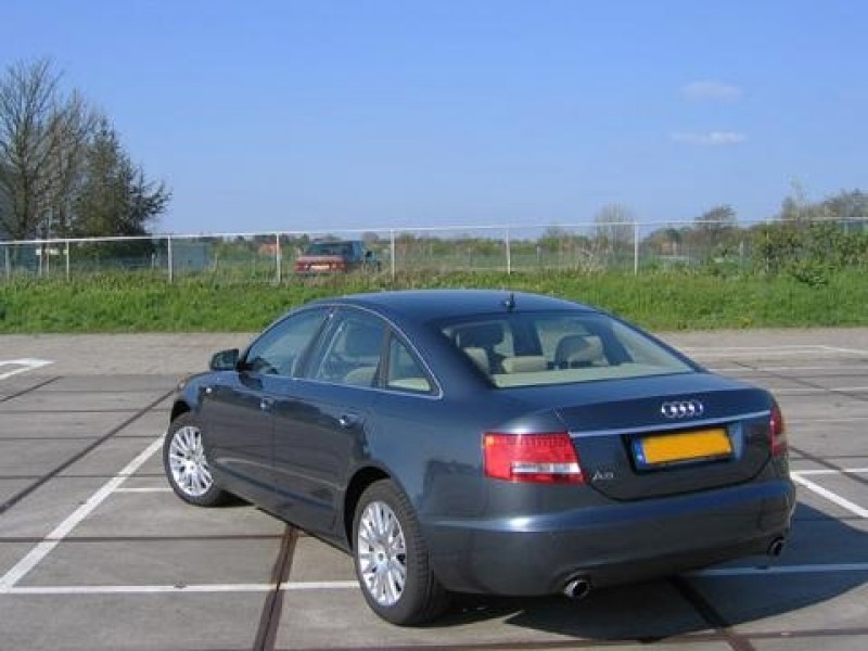 Audi A6 2.4 MT Proline