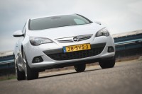 Opel Astra GTC 1.4 Turbo Sport