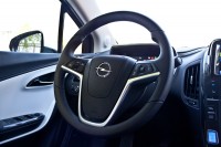 Opel Ampera  