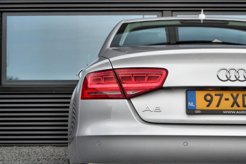 Audi A8 Hybrid Pro Line +