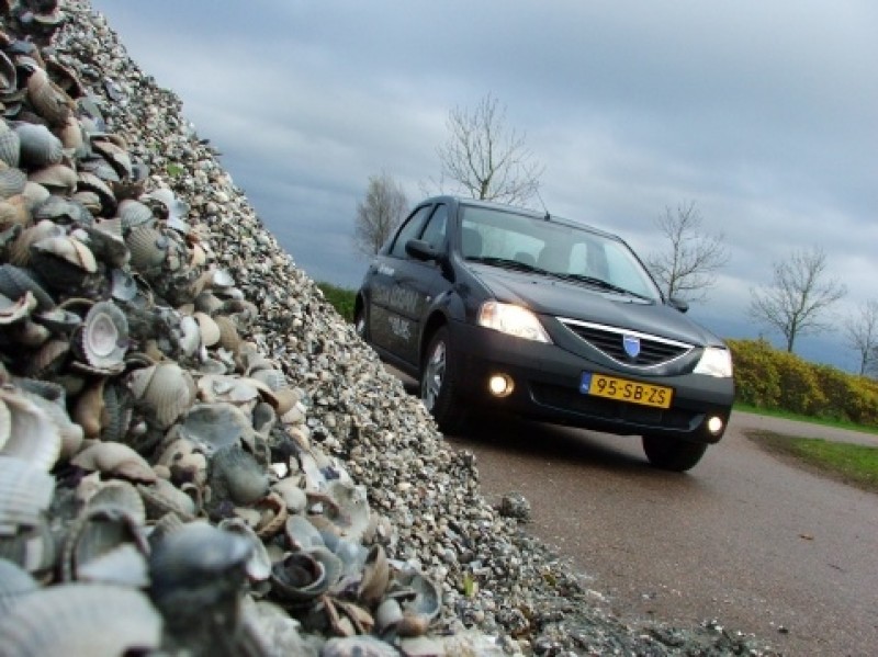 Dacia Logan 1.6 MPI Lauréate