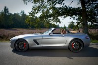 Mercedes-Benz SLS AMG Roadster  