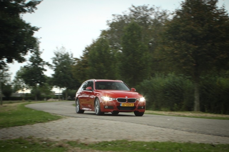 BMW 3 Serie Touring 328iA High Executive