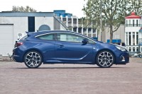 Opel Astra GTC OPC  