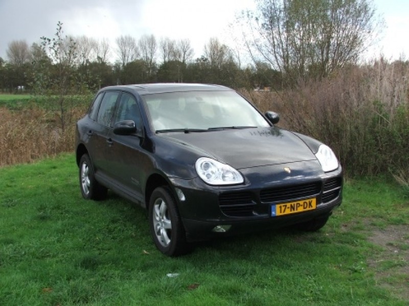 Porsche Cayenne 3.2 V6 