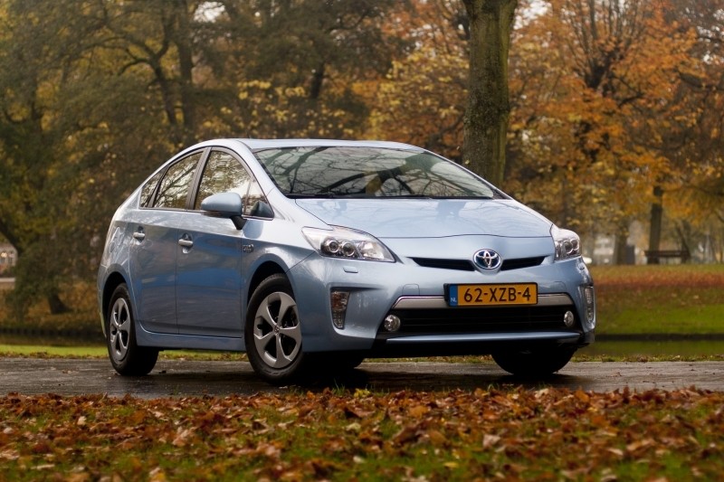 Toyota Prius Plug-in  Dynamic Business