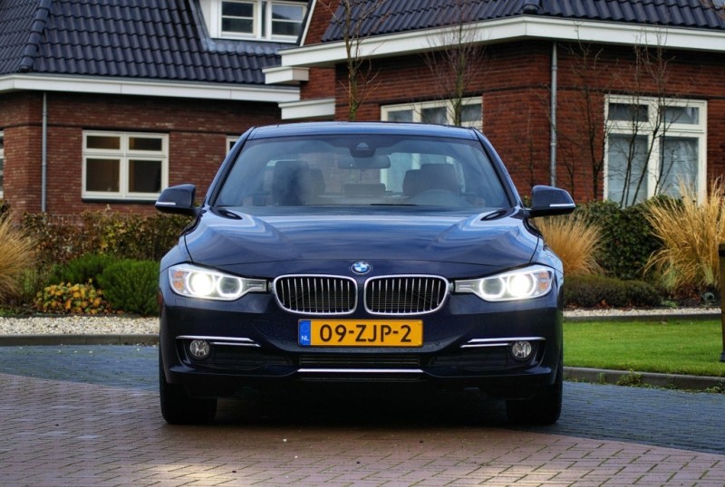 BMW 3 Serie 320i EDE High Executive