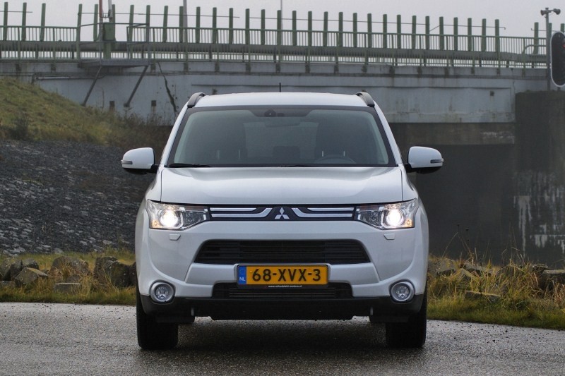 Mitsubishi Outlander 2.2 DI-D Intense+