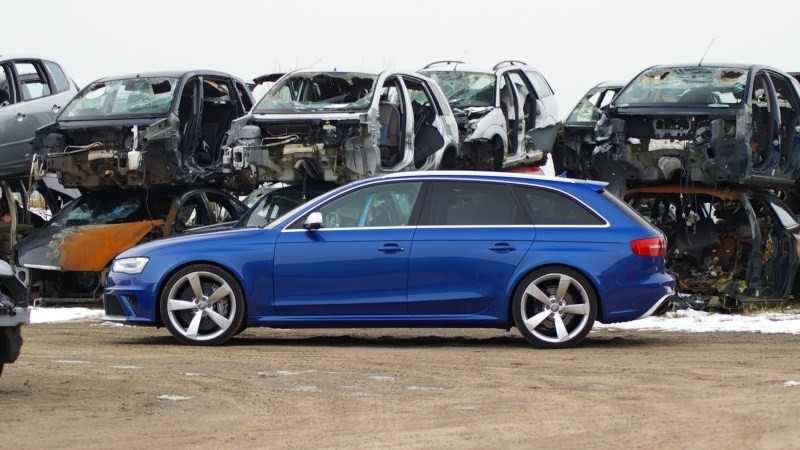 Audi RS 4 4.2 FSI 