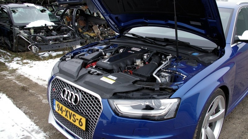 Audi RS 4 4.2 FSI 