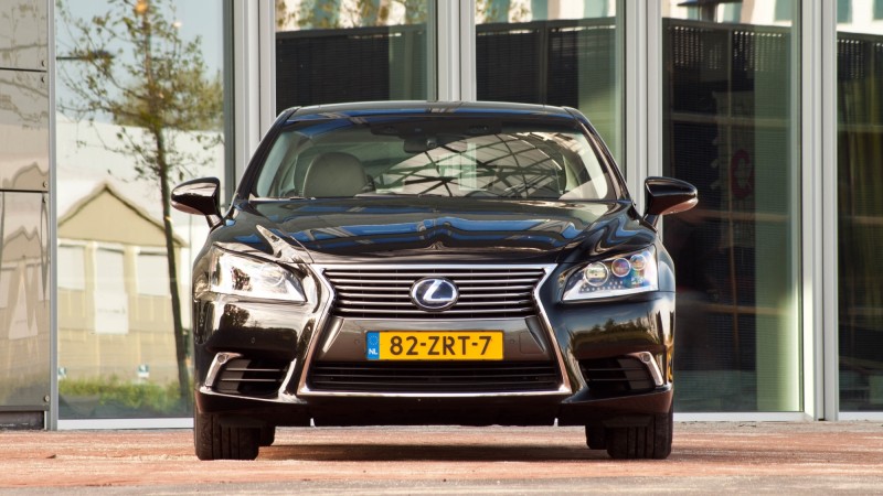 Lexus LS 600hL President Line