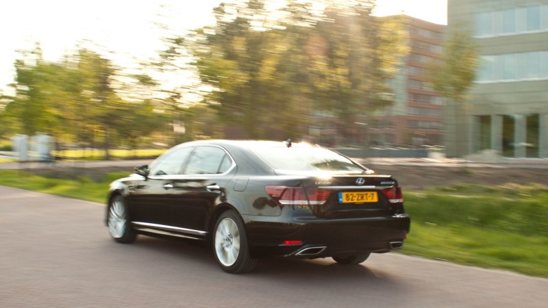 Lexus LS 600hL President Line