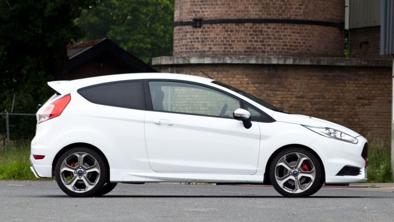 Ford Fiesta ST 1.6 EcoBoost ST-2