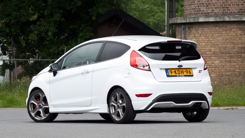 Ford Fiesta ST 1.6 EcoBoost ST-2