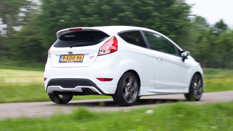 Ford Fiesta ST 1.6 EcoBoost ST-2