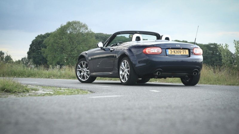 Mazda MX-5 Roadster Coupé 1.8 Hanabi