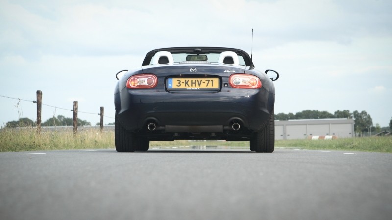 Mazda MX-5 Roadster Coupé 1.8 Hanabi