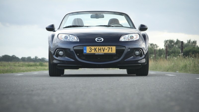 Mazda MX-5 Roadster Coupé 1.8 Hanabi