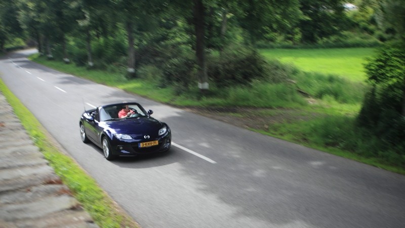 Mazda MX-5 Roadster Coupé 1.8 Hanabi