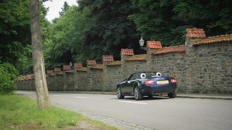 Mazda MX-5 Roadster Coupé 1.8 Hanabi