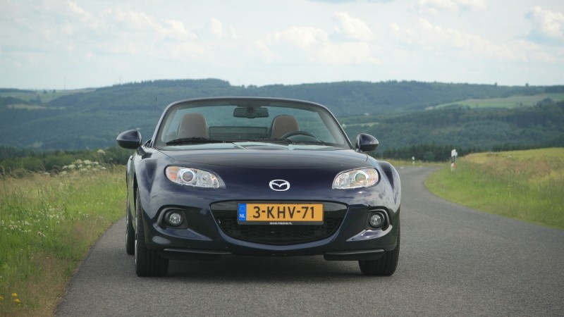 Mazda MX-5 Roadster Coupé 1.8 Hanabi