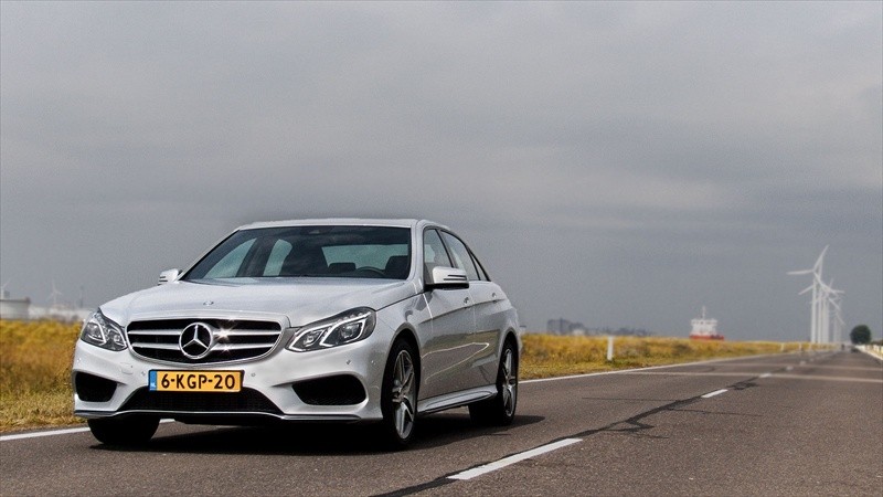 Mercedes-Benz E-Klasse E200 BlueDIRECT Avantgarde