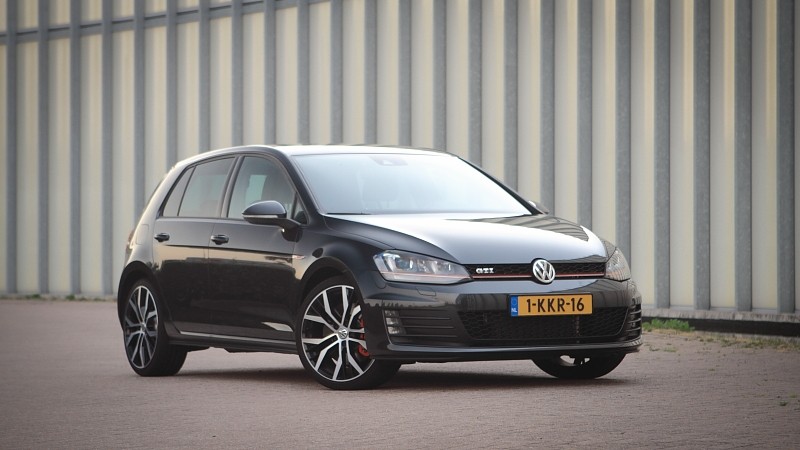 Volkswagen Golf GTI 2.0 TSI DSG Performance